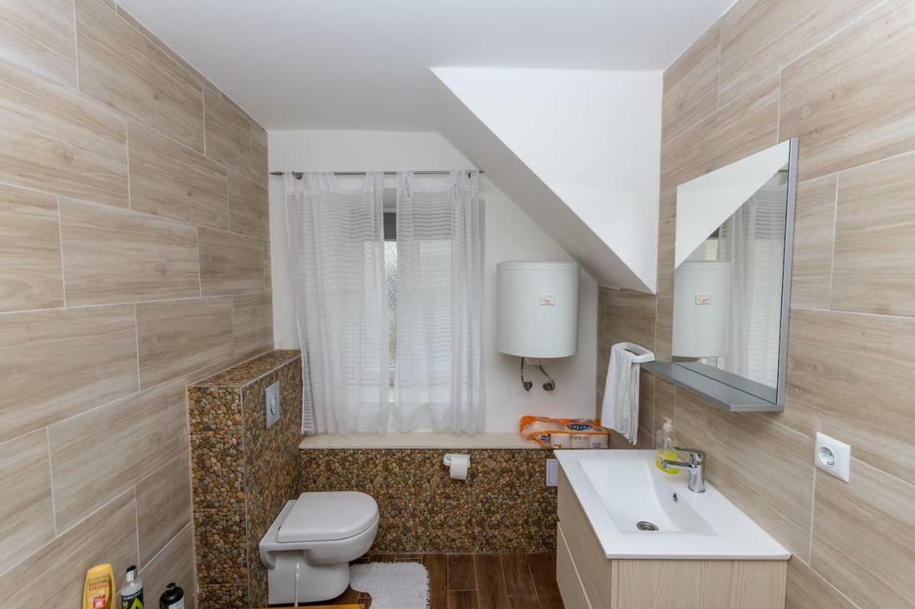 Dalmatinska Kuca Blanka Villa Kastela Exterior photo