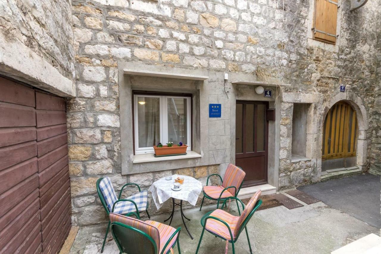 Dalmatinska Kuca Blanka Villa Kastela Exterior photo